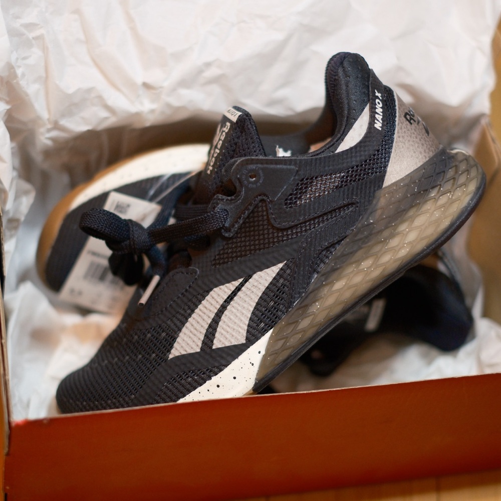 Reebok Nano Black and White Training lifting Sneakers